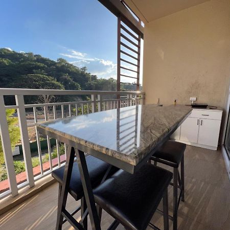 Bonel Condo At Pico De Loro Cutad Exterior photo